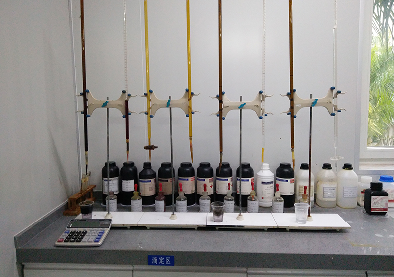 Chemical titration analyse